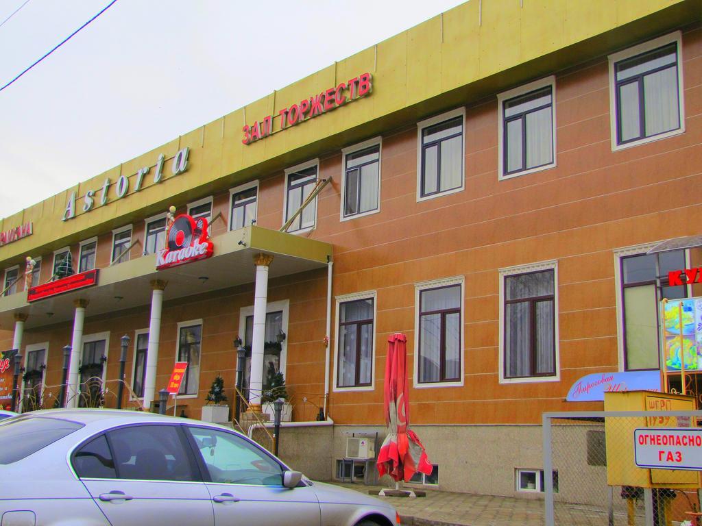 Guest House On Kaldaiakova 38 Almaty Bagian luar foto